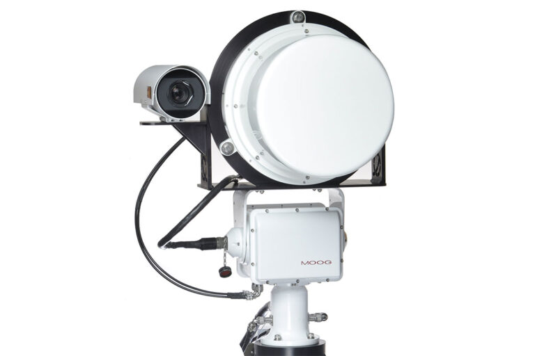Quasonix QTrack™ antenna with optional camera, mounted on a tripod